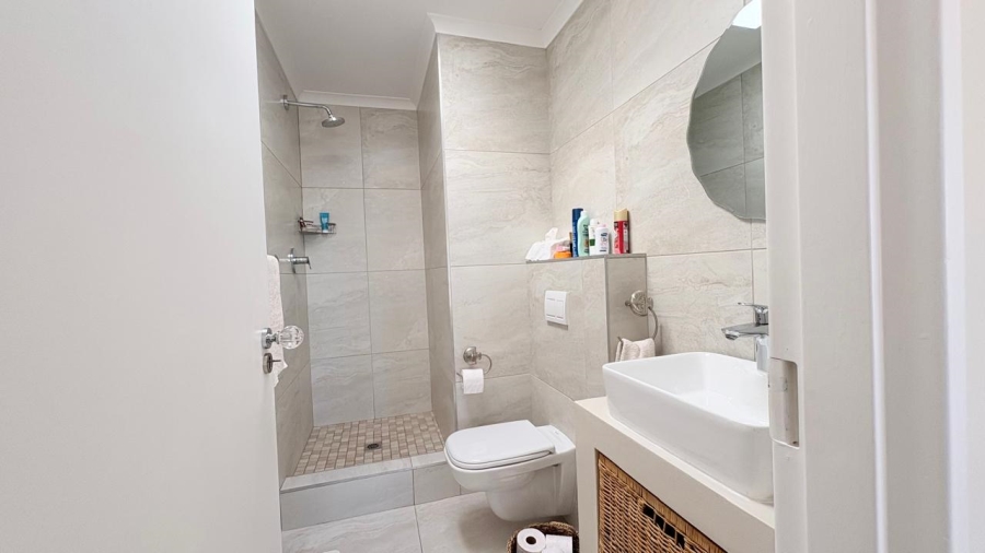 To Let 3 Bedroom Property for Rent in Muizenberg Western Cape
